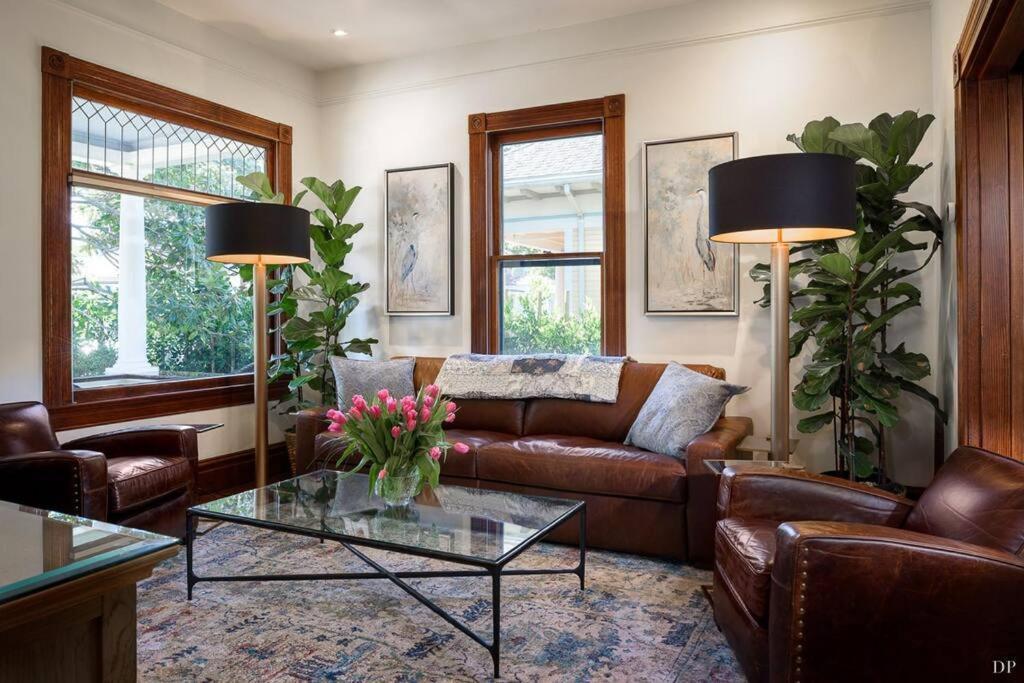 Upscale Downtown Home Walk To Beach Shops Bars 2 Santa Barbara Exteriör bild